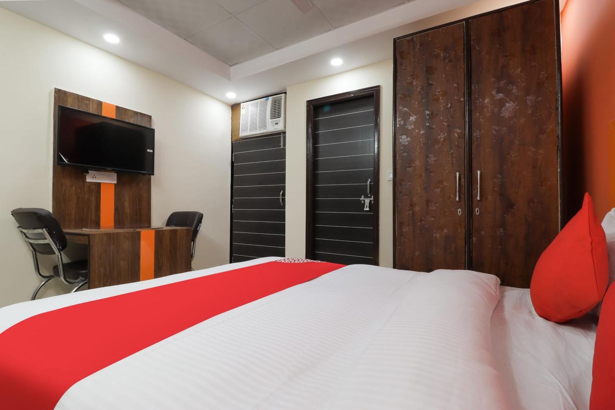 Hotel O Maharaja Gold New Delhi Buitenkant foto