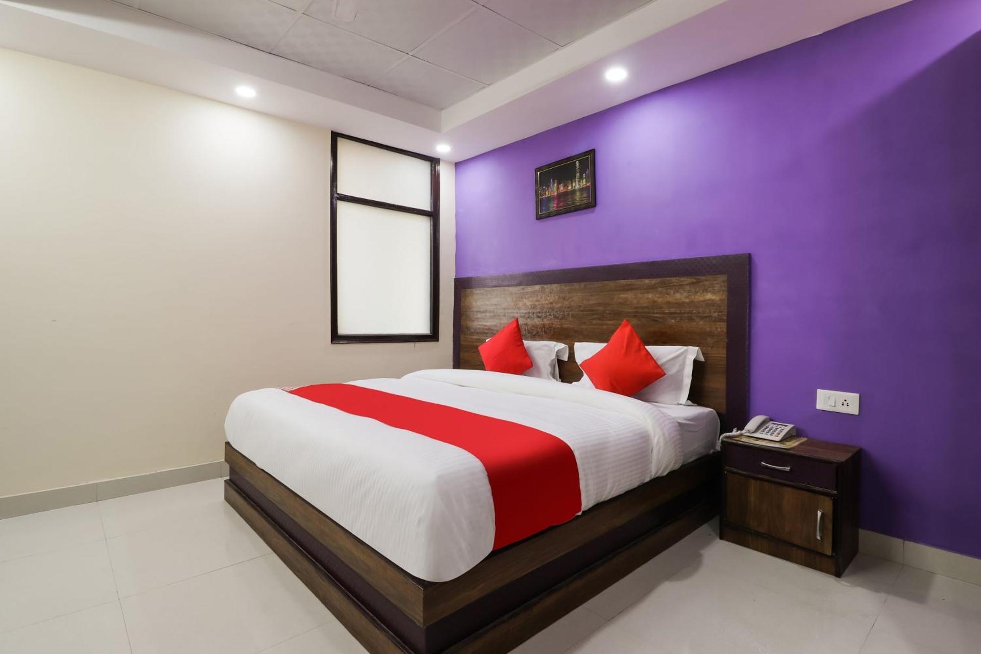 Hotel O Maharaja Gold New Delhi Buitenkant foto
