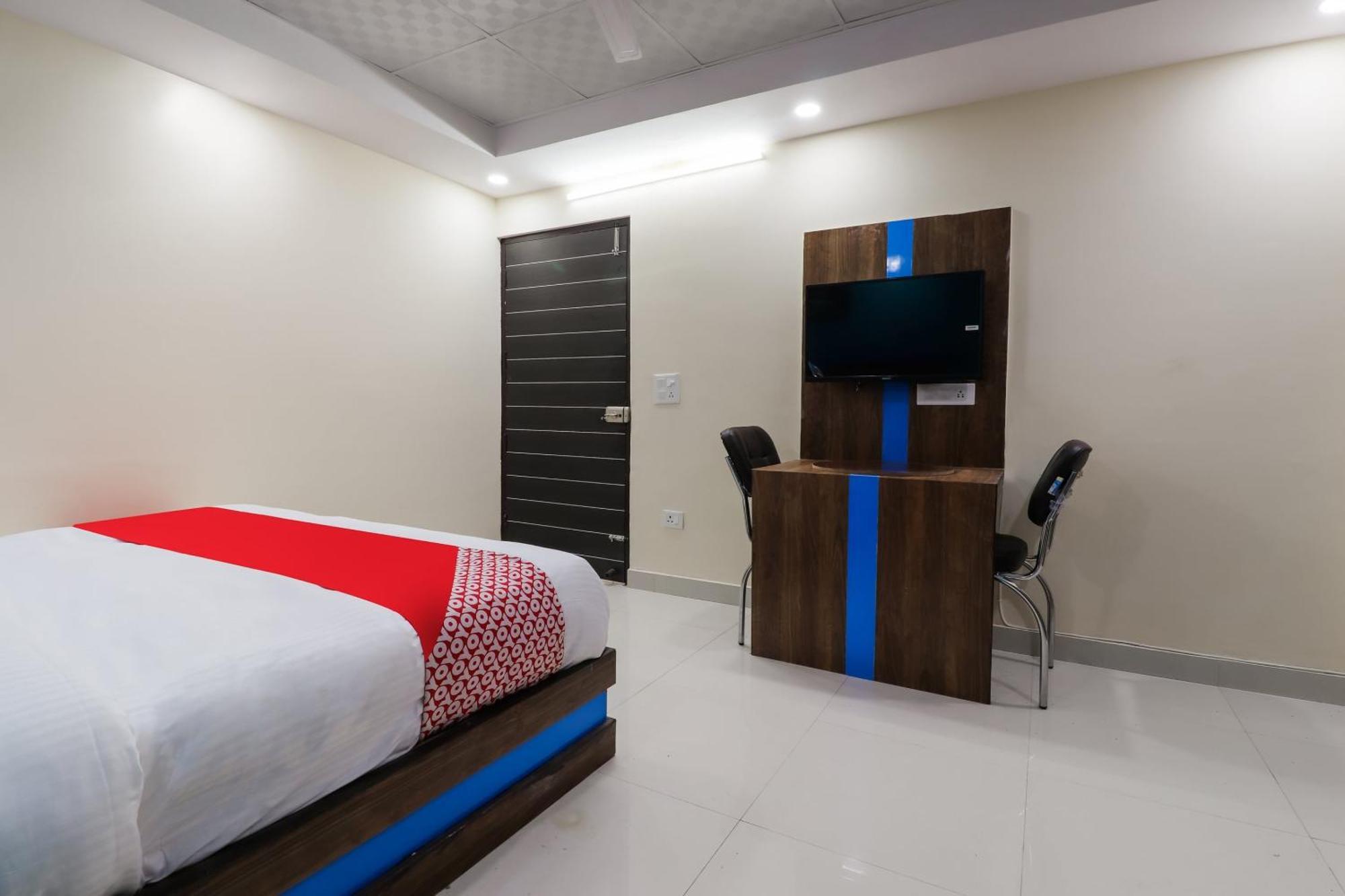Hotel O Maharaja Gold New Delhi Buitenkant foto